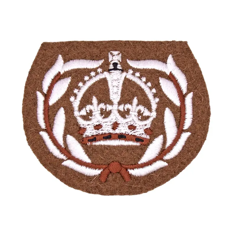 NO 2 FAD Kings Small Crown in Laurel Leaves WO2 RQMS